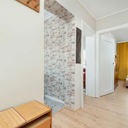 Appartamento Wyjatkowy W Stylu Vintage Z Balkonem By Renters *