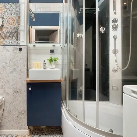 Wyjatkowy W Stylu Vintage Z Balkonem By Renters Łódź