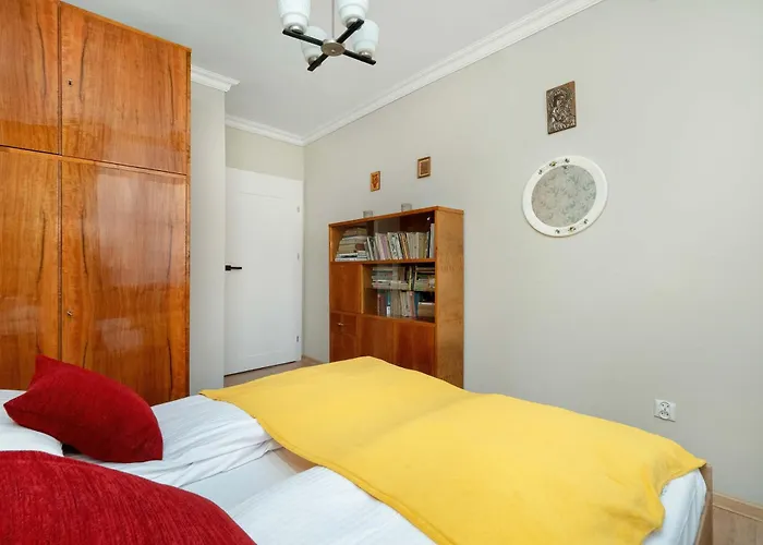 Wyjatkowy W Stylu Vintage Z Balkonem By Renters Lejlighed